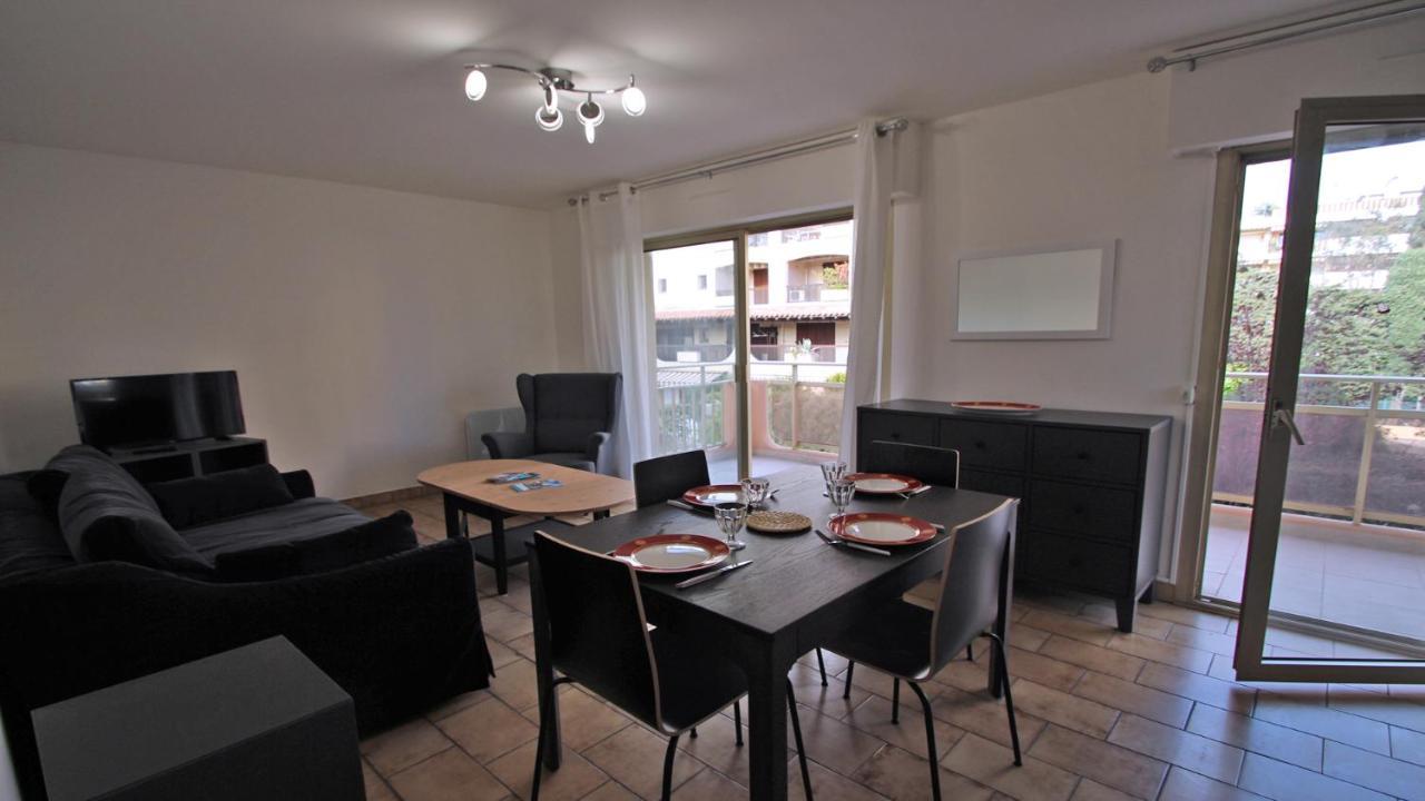 Le Riviera Apartment Sainte-Maxime Exterior photo